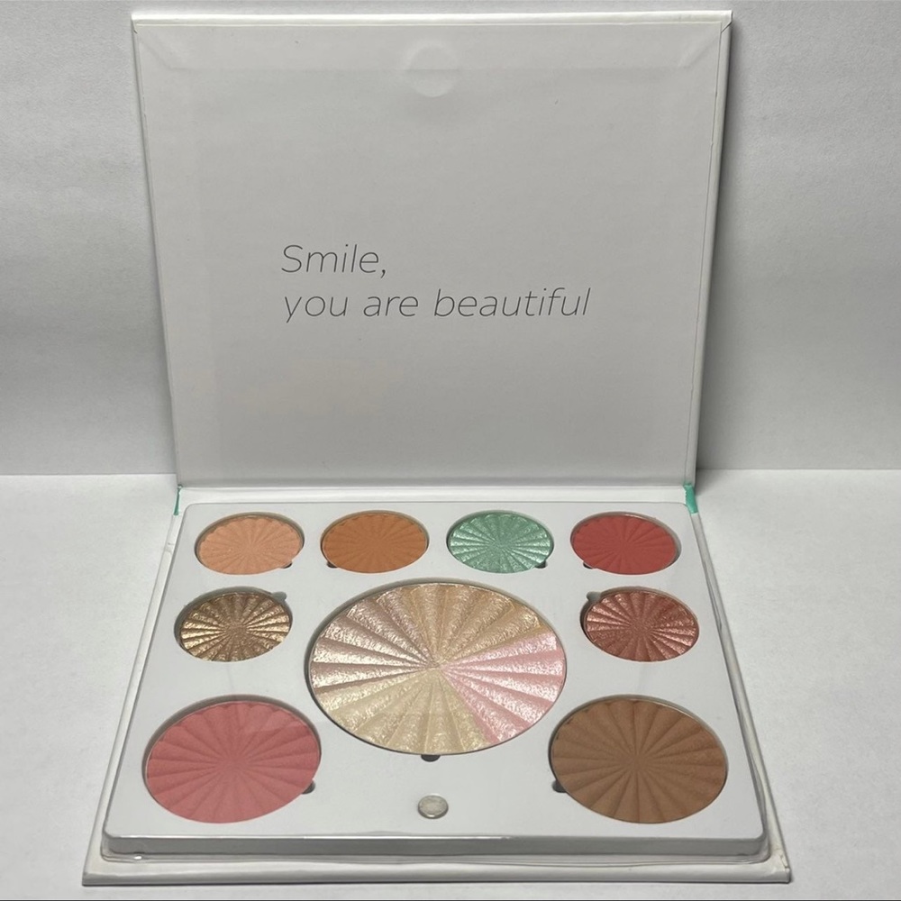 Ofra Good to Go Mini Mix Palette